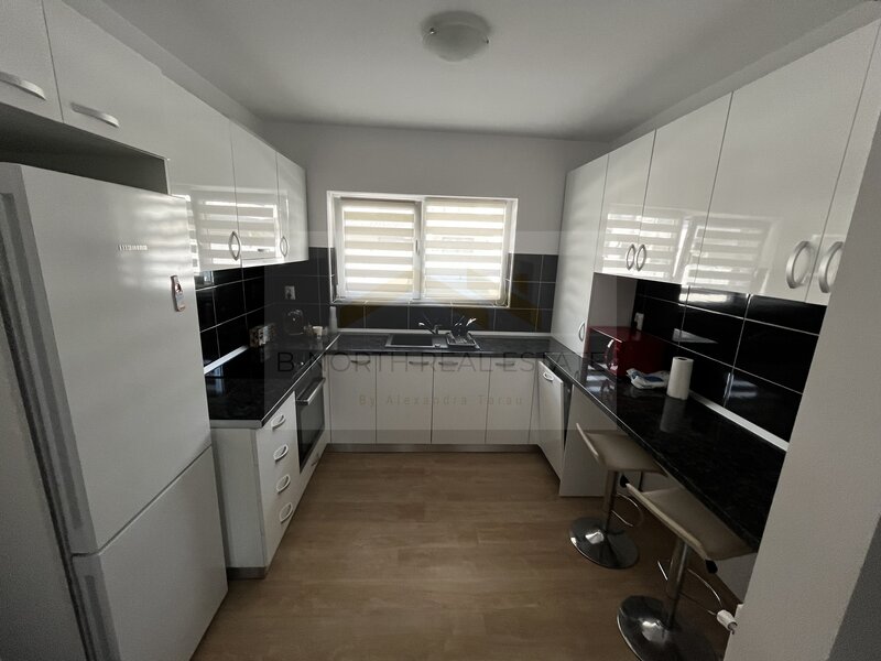 Prelungirea Ghencea, casa premium cu 4 camere de inchiriat.